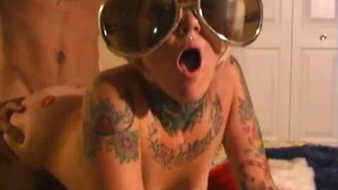 Funny sex video with girl in huge sunglasses